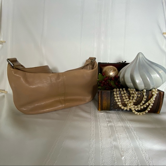 Tan genuine leather ladies handbag Luis Esteve made in Spain.Wide shoulder strap - Picture 12 of 16